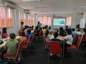Holiday Camp-24 01